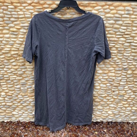 Chaser New York City Skyline V-Neck Neck Washed Out Soft Tshirt. Small NWT New - Picture 2 of 4